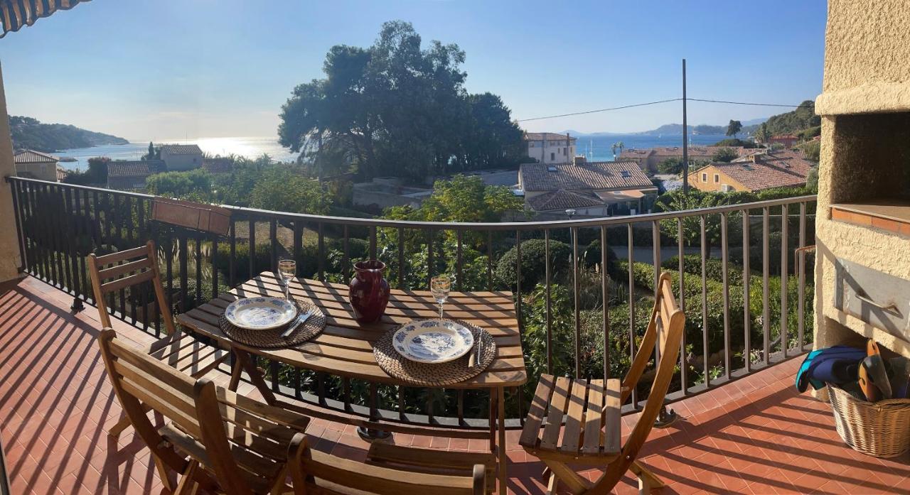 Agréable studio vue mer refait à neuf&climatisé Le Pradet Exterior foto