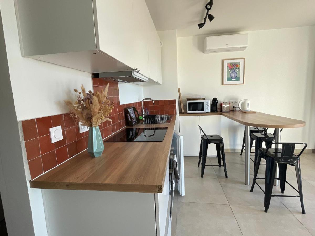 Agréable studio vue mer refait à neuf&climatisé Le Pradet Exterior foto