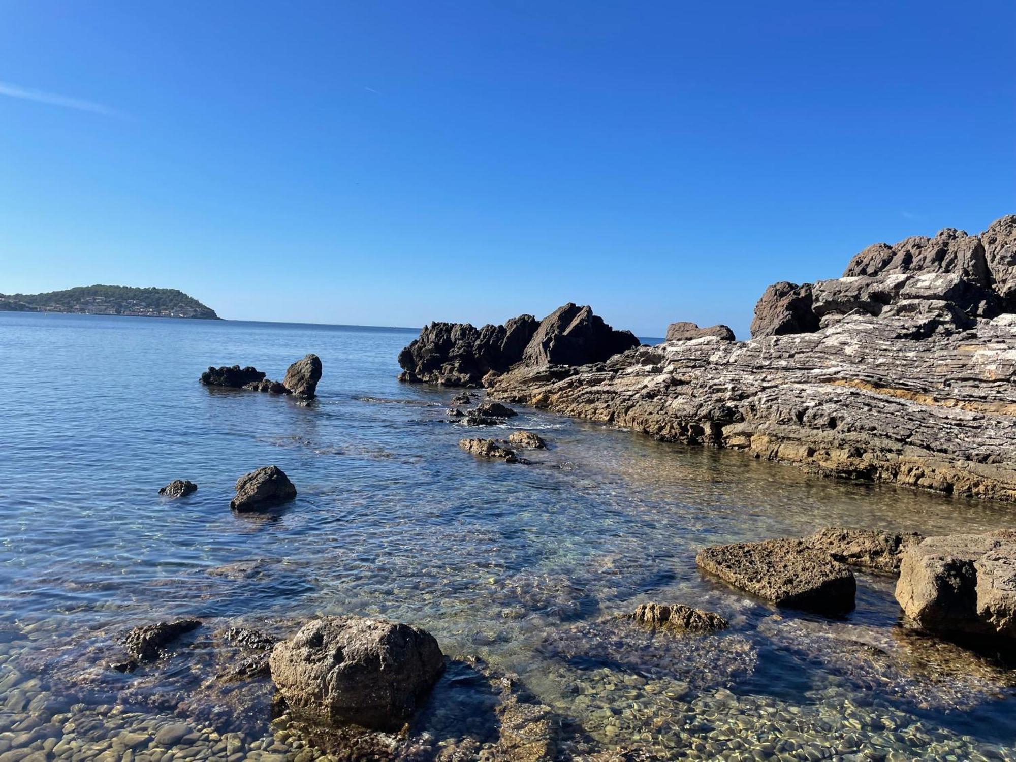 Agréable studio vue mer refait à neuf&climatisé Le Pradet Exterior foto